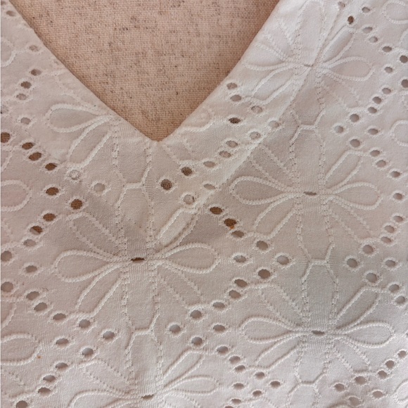 Ruby Rd Medium Embroidered Eyelet Blouse - Picture 5 of 7